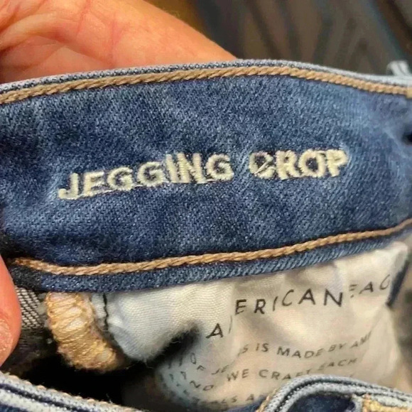 AMERICAN EAGLE Women’s Distressed Cropped Jeggings - Picture 9 of 10